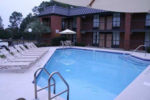 Bernstein Hotel 4*