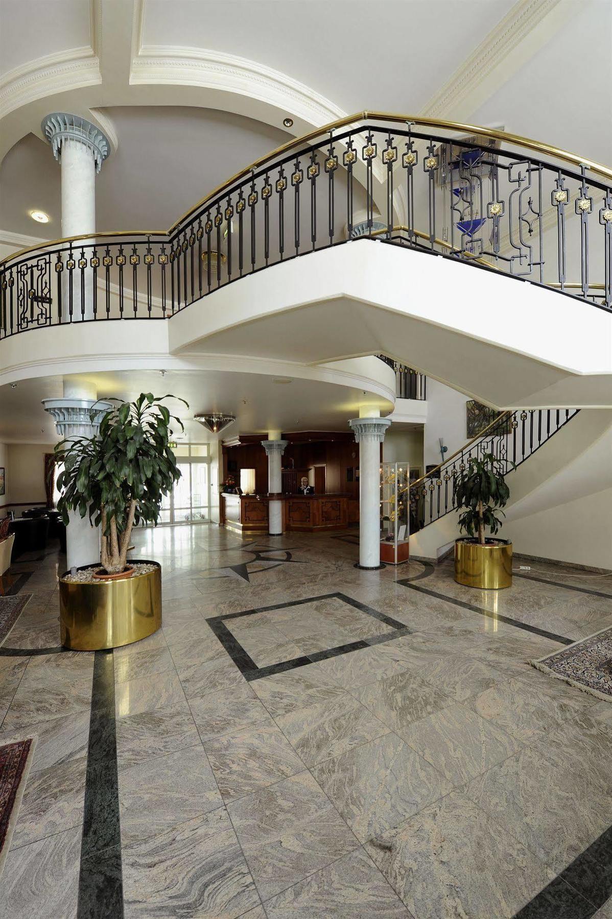 Hotel Bernstein